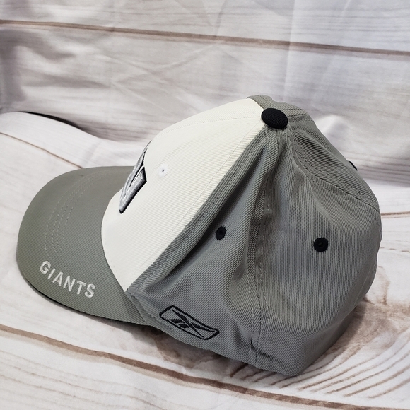 Reebok New York Giants Baseball Hat Stretch Fit Gray Black Silver Embroidered - Picture 4 of 11